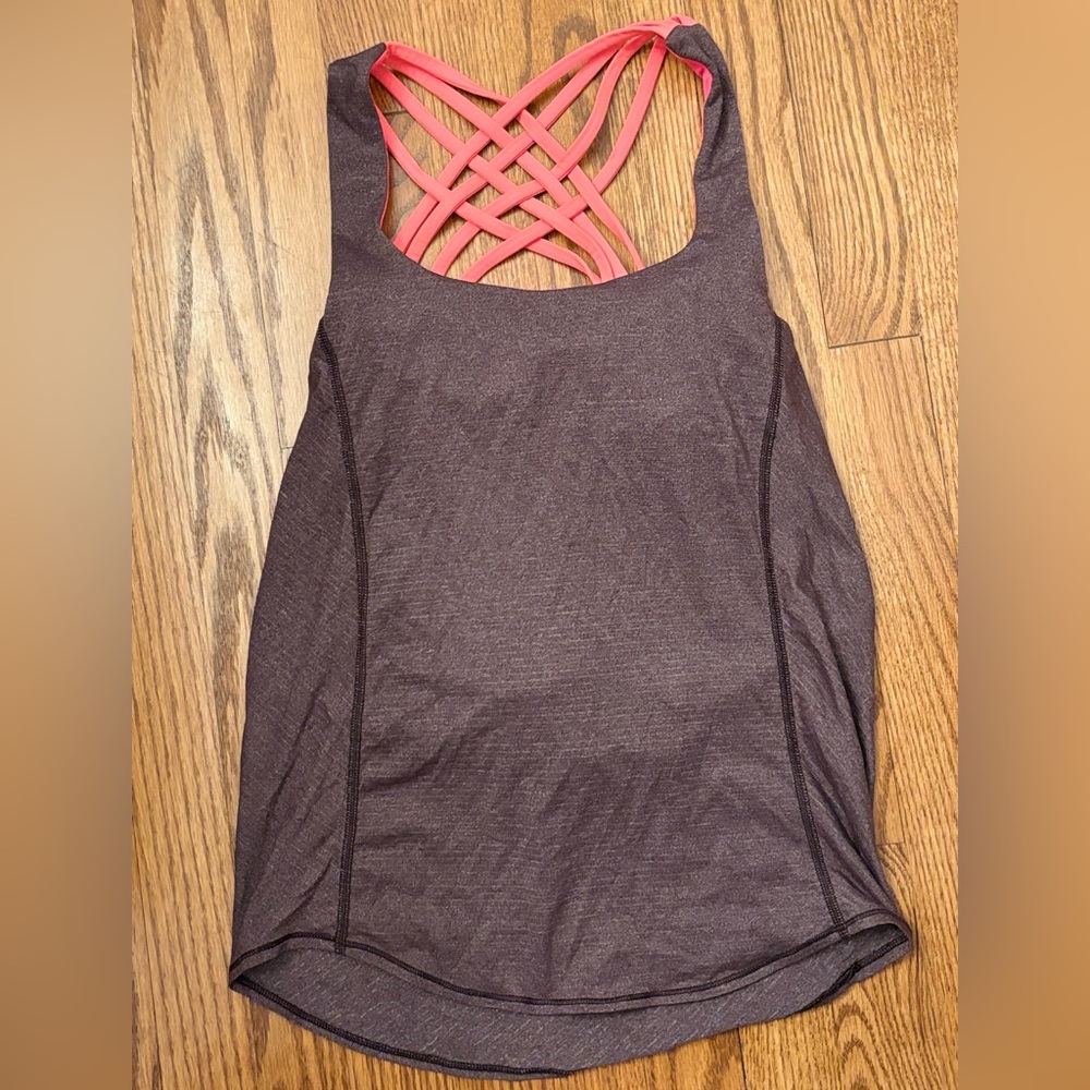 Lululemon workout tank with bra